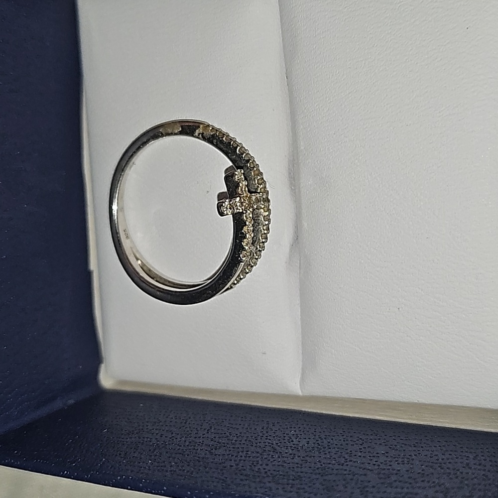 Diamond Cross Ring - Picture 2 of 6